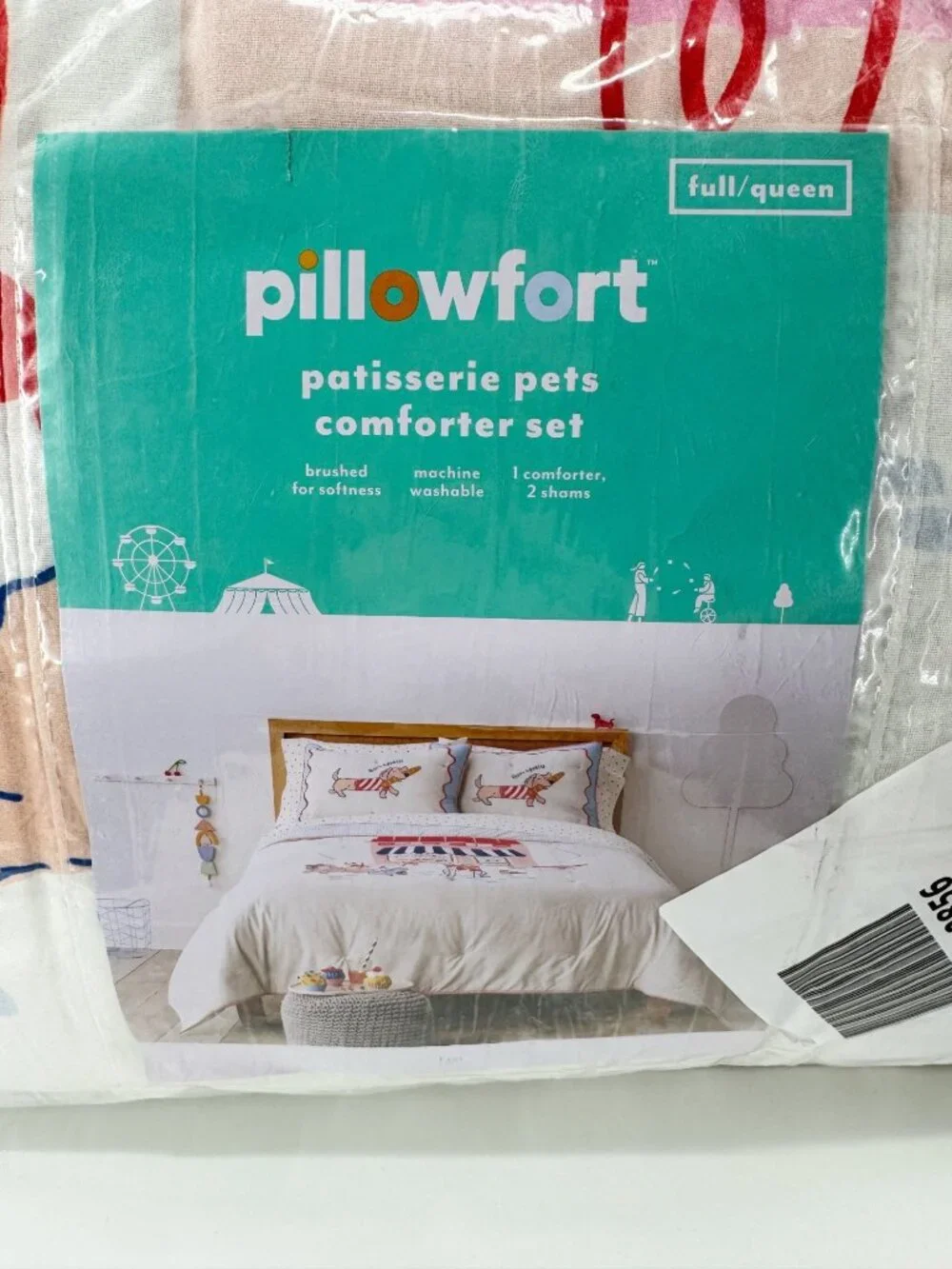 NEW Pillowfort Full/Queen Patisserie Scene Kids' Comforter Set